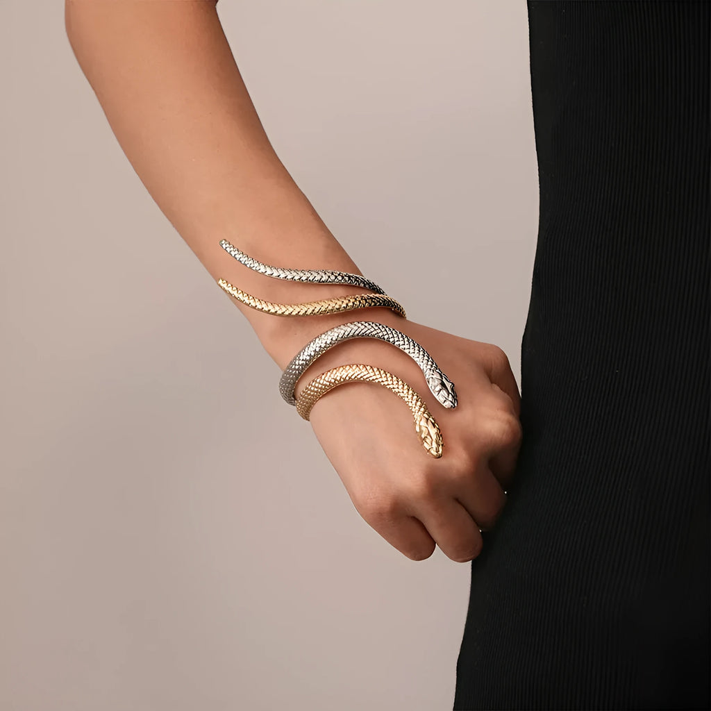 Exaggerated twisted winding simulated snake ring bracelet set in gold or silver colour