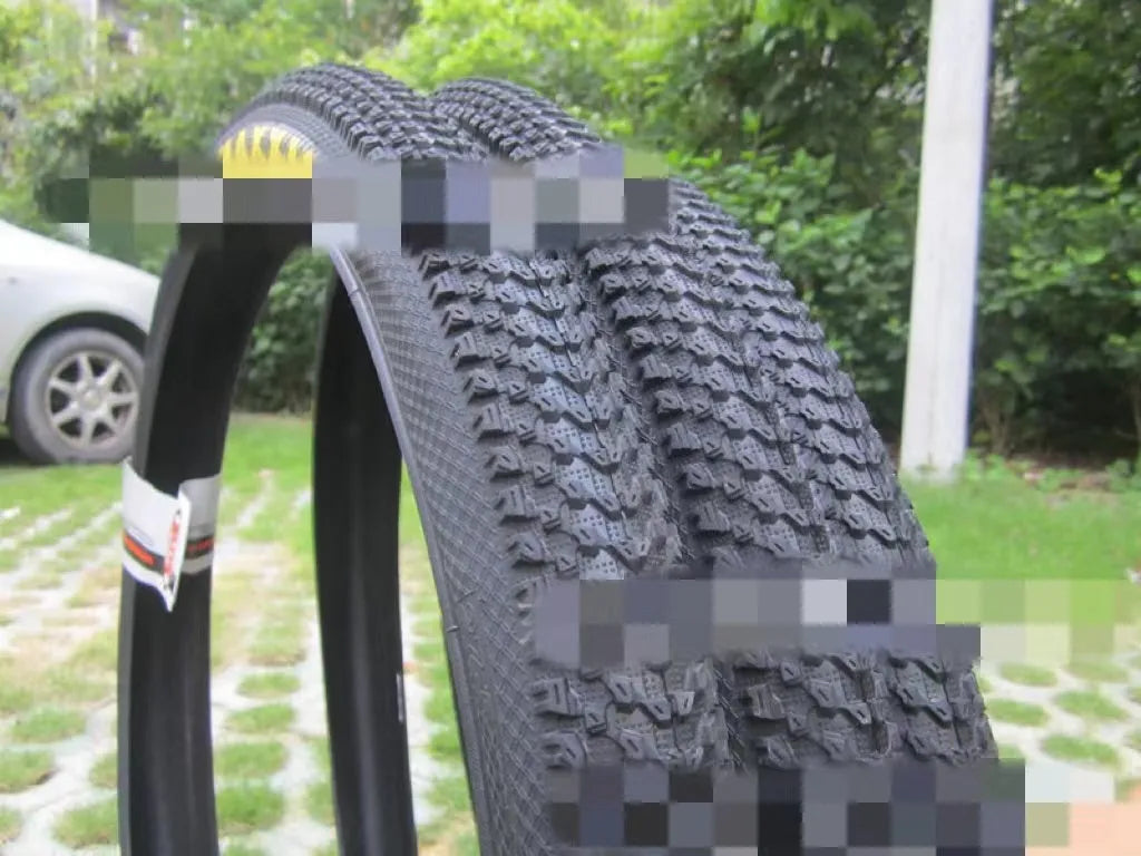 Mountain bike tyre with ultralight puncture-proof construction for 26, 27.5, and 29-inch wheels