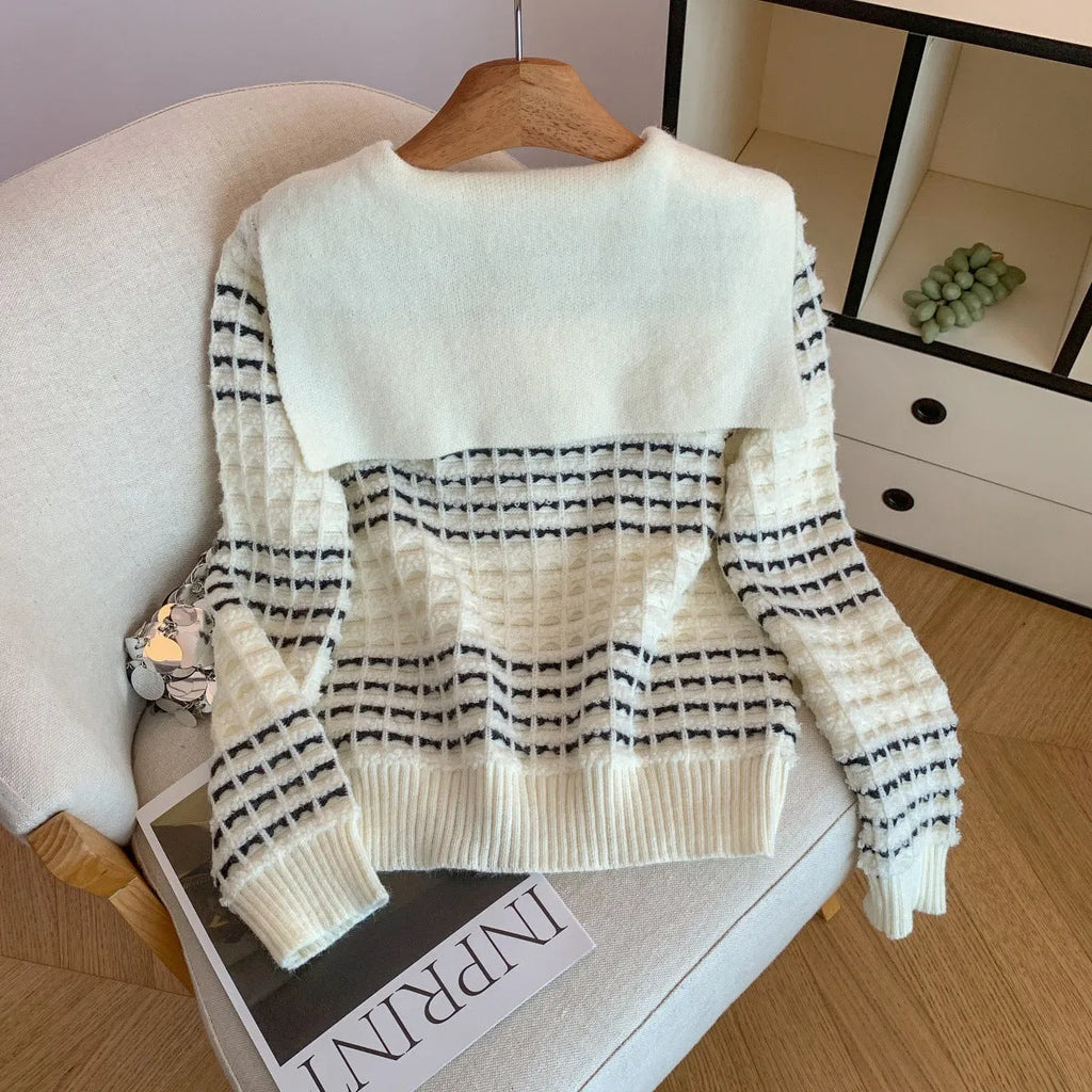 Women's thickened slimming loose sweater with princess sleeves and wave detail in picture colour
