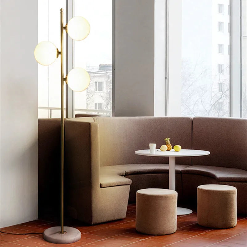 155cm vertical floor lamp with warm LED light, gold aluminium alloy and glass body, EU or US plug option