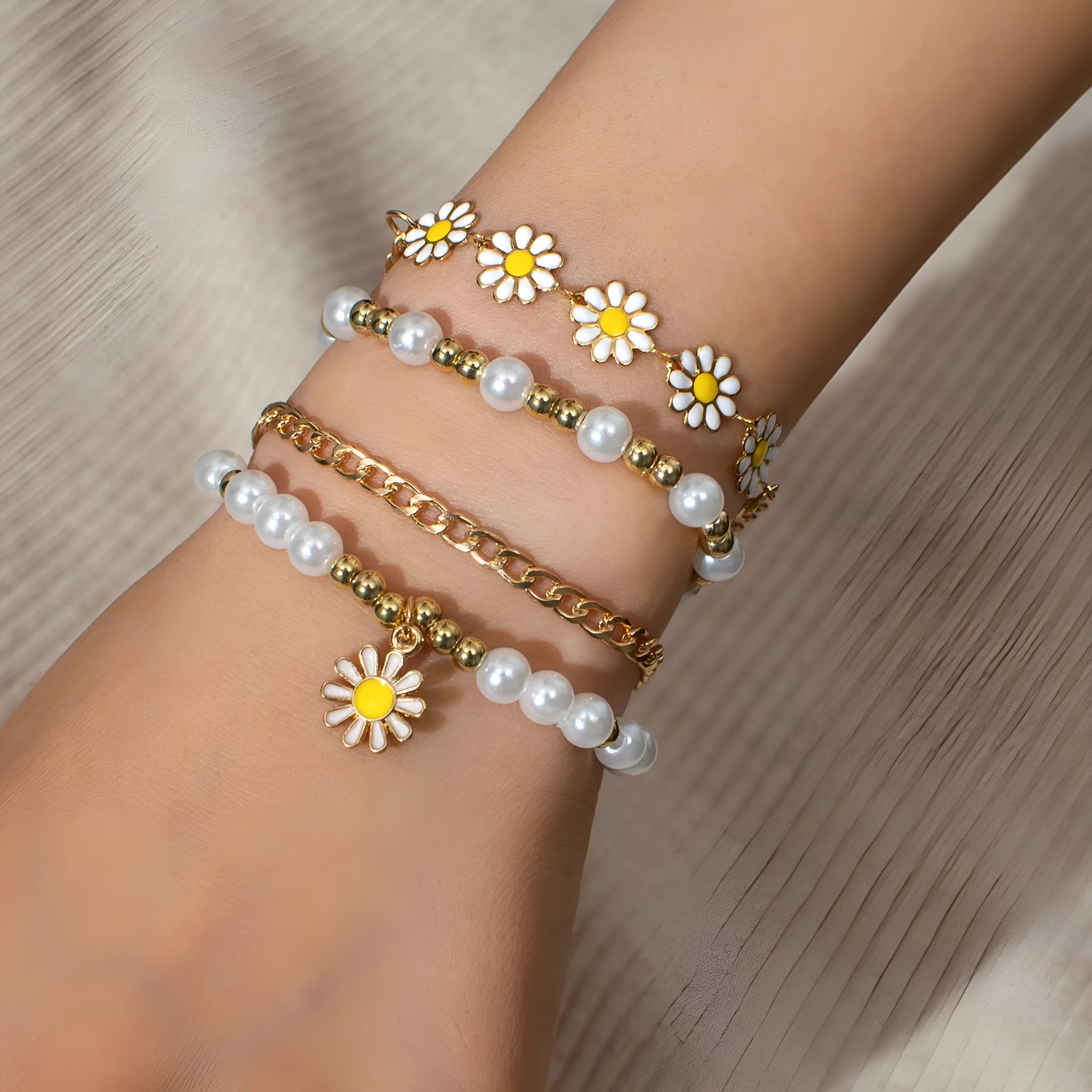 Four mixed material alloy bracelets with Little Daisy geometric charm in XY-4325 colour