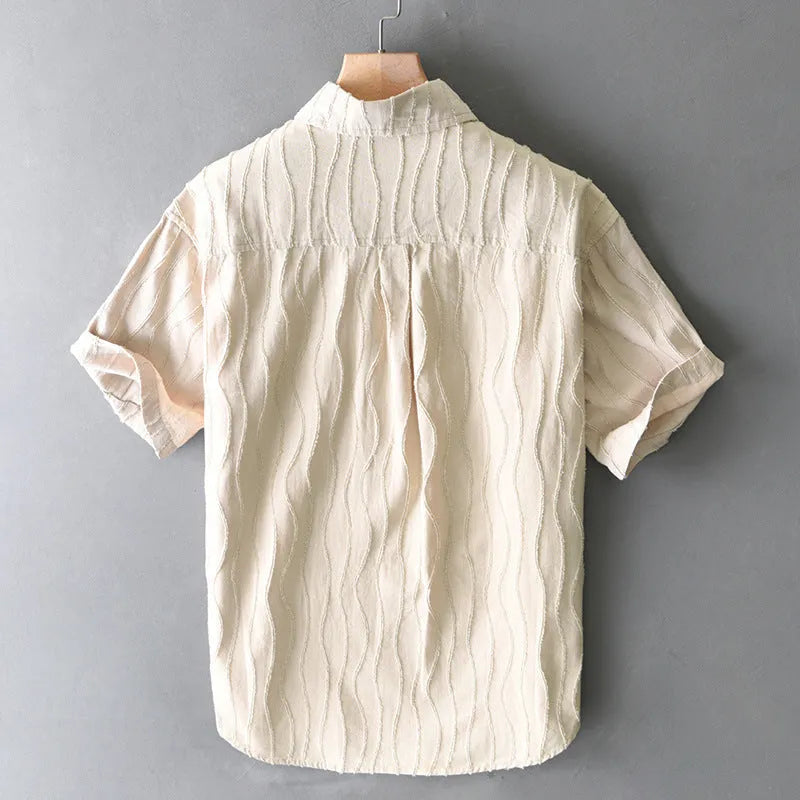 Men's solid colour pure cotton short sleeve casual shirt in loose fit