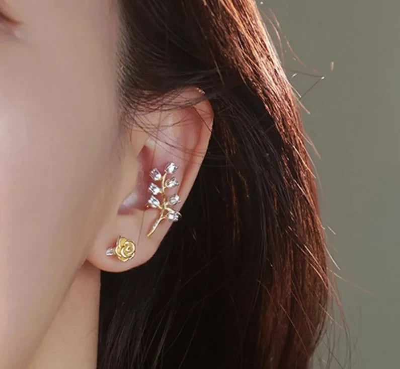 Sterling silver Linglan flower ear clip with plant and flower pattern and adjustable opening