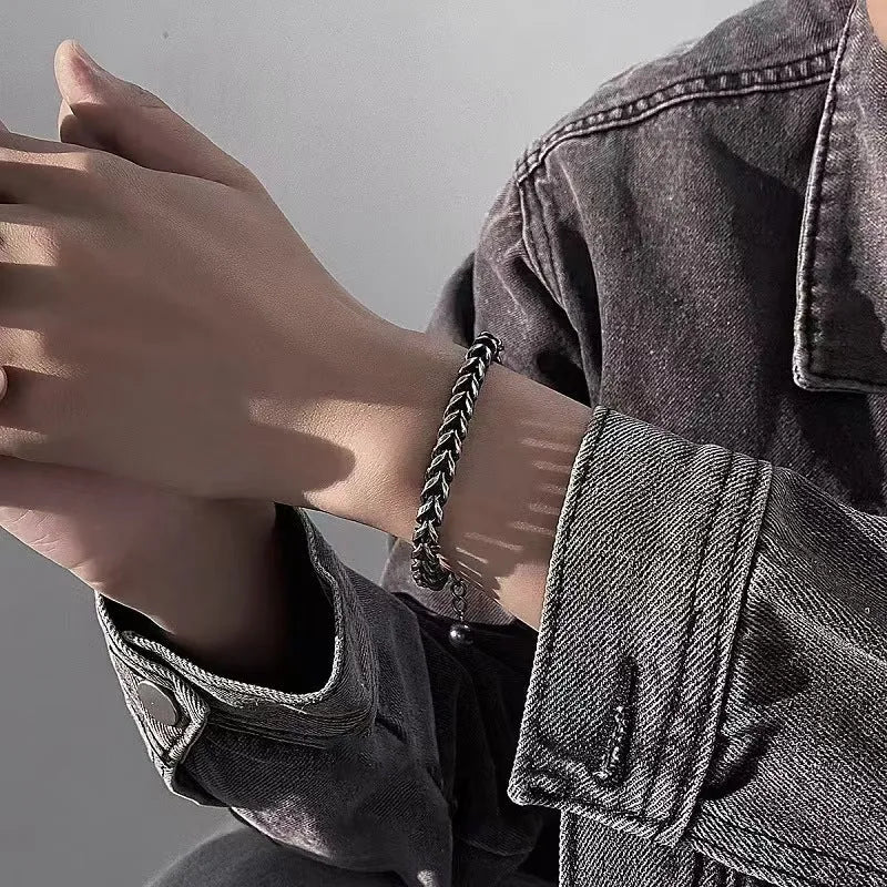 Titanium steel Cuban bracelet, 6mm wide retro geometric chain with round and oval links, men's unisex style