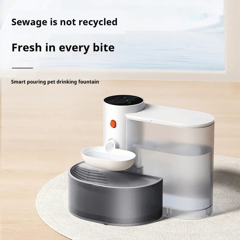 White automatic cat water fountain with 3-litre tank and rechargeable battery on a wooden floor.