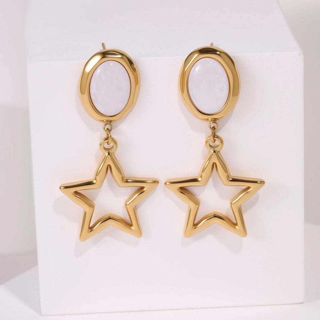 Pentagram fritillary cutout earrings in gold, 18K plated stainless steel, star and oval geometric shapes