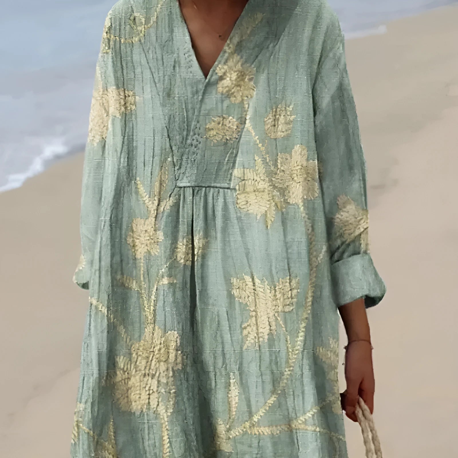 Floral printed casual dress with 3D pattern effect and princess silhouette design