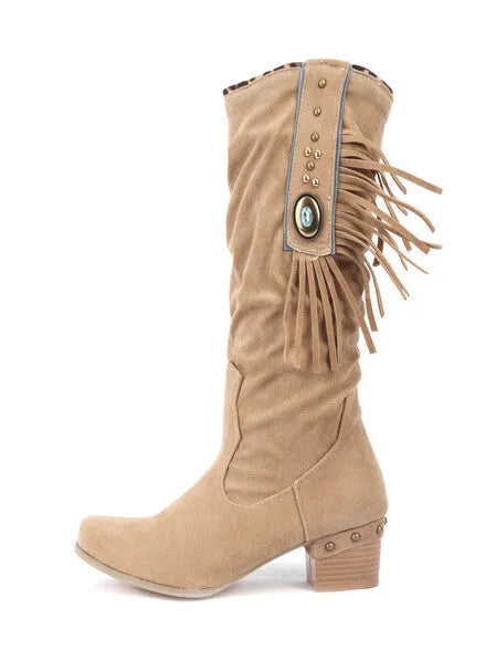 Woman square heel shoe booties in faux suede with rubber outsole, black colour option