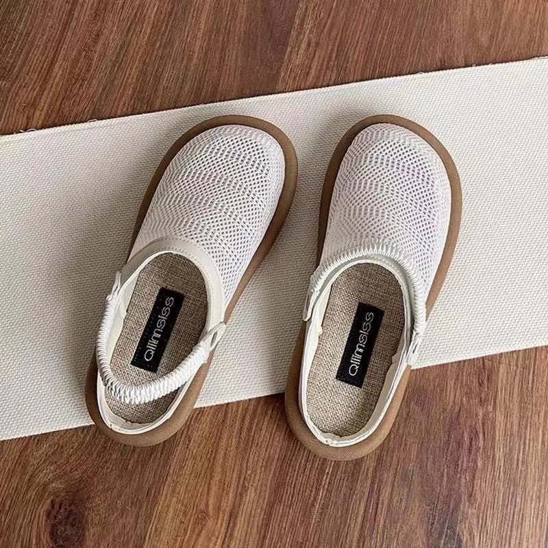 Women's linen slip-on shoes with mesh lining and rubber soles in beige, black and khaki colours