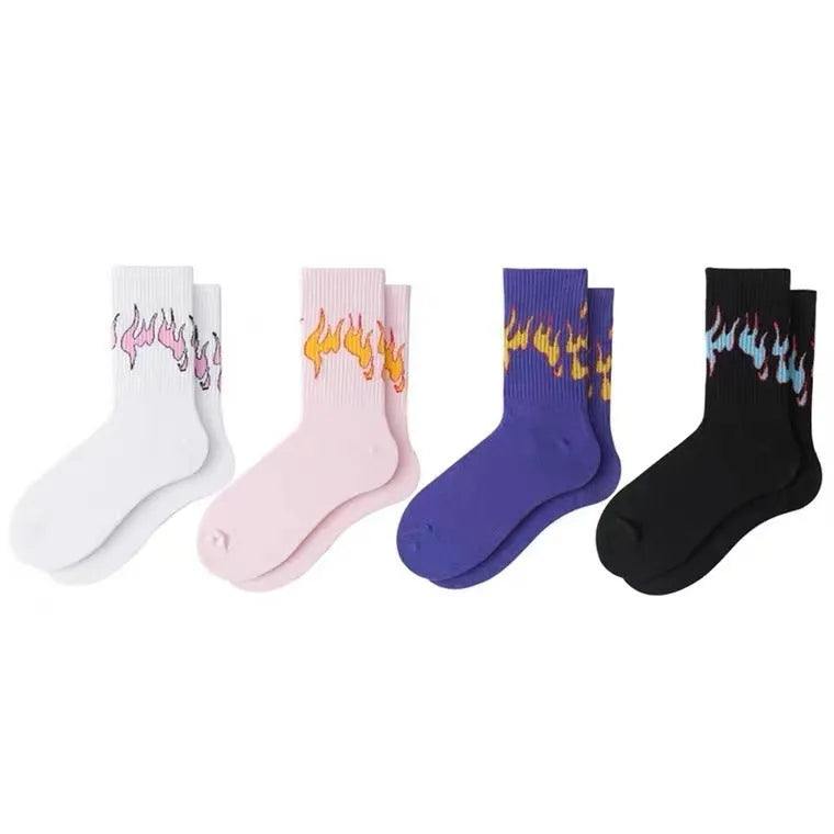 Flame pattern cotton socks for men and women in sports style, average size, one pair