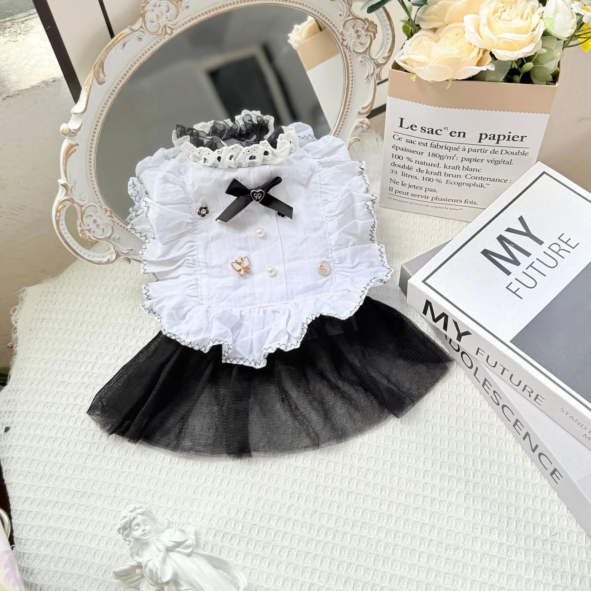 White polyester waltz gauze skirt for a small dog, shown in a princess style.