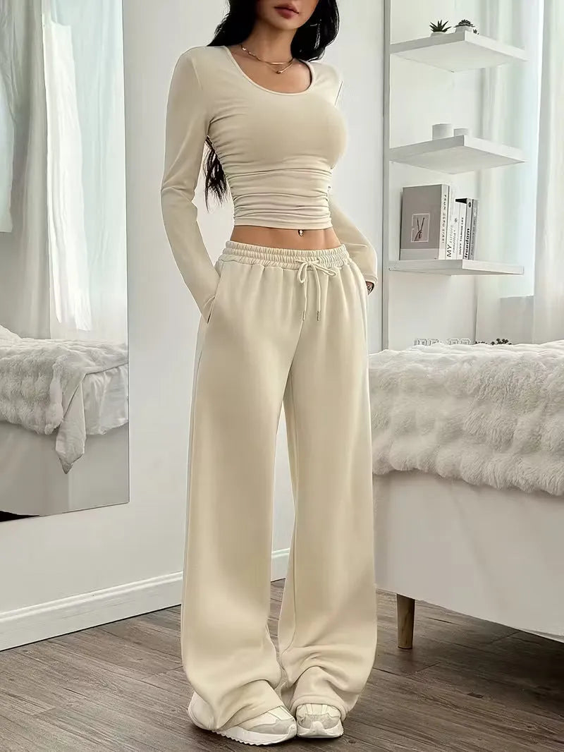 Women's knitted polyester vest pants suit in beige white with long sleeves and solid colour retro style