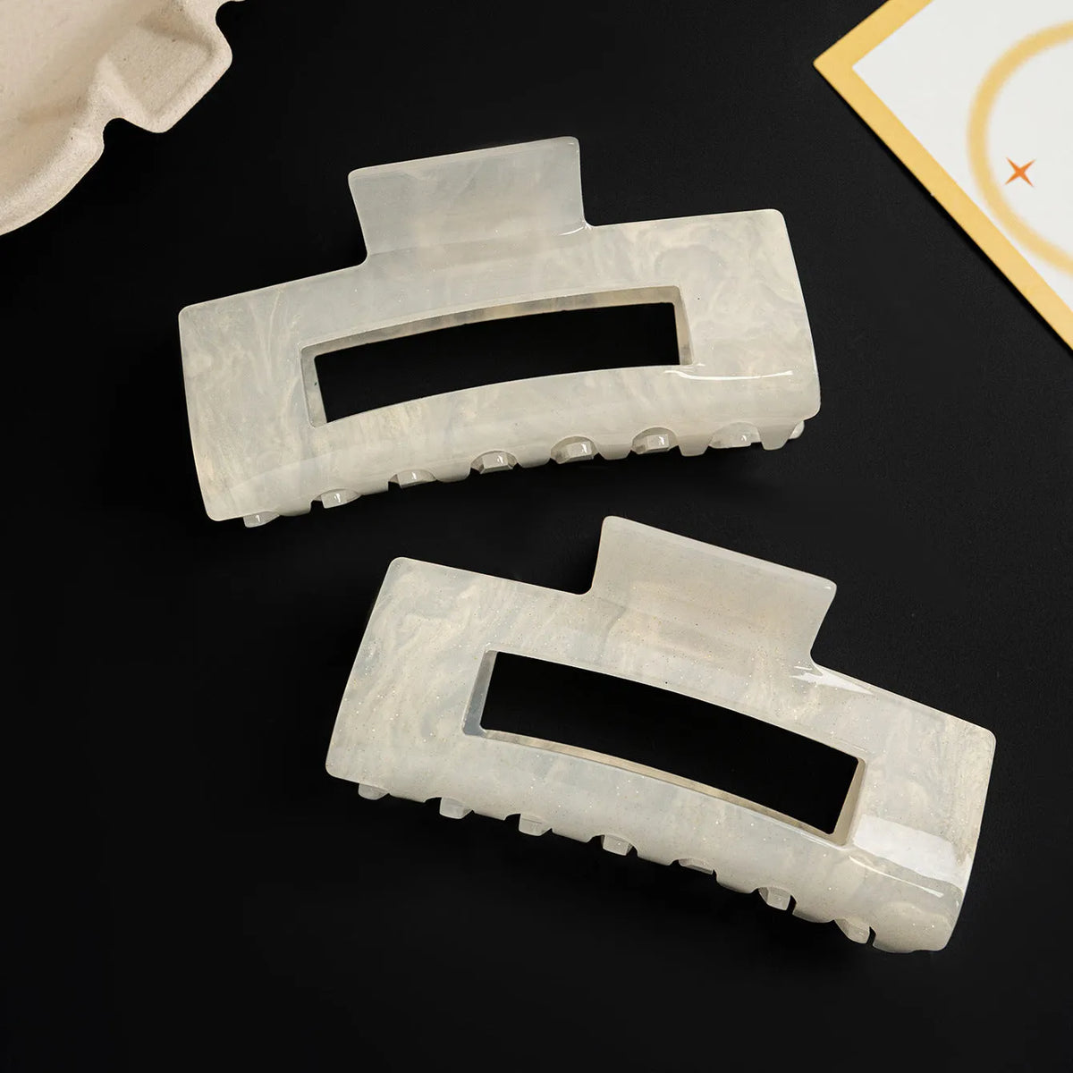 Large bright white PVC rectangle claw clip, 10cm long, 3cm wide and 5cm high, for women's hair