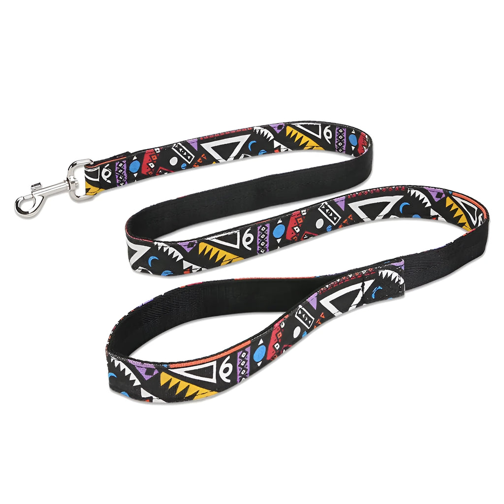 Black pet traction rope with plaid stripes, showing adjustable hand loop and 120cm length.