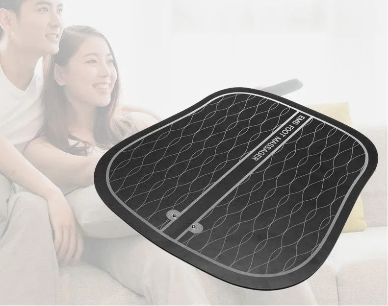 Foot massager with 33.3cm length, foldable design, and computer control for shiatsu kneading and tapping massage