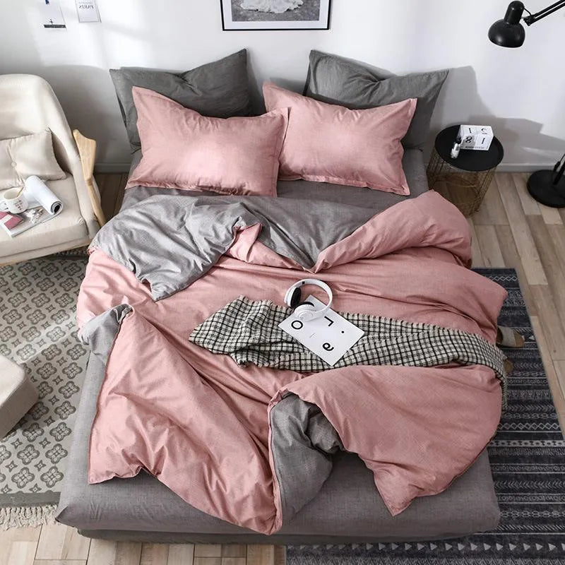 Four-piece diamond velvet bedding set with quilt duvet cover in Dark Grey on a bed