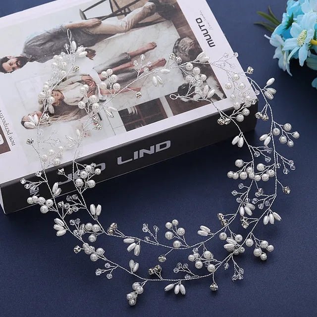 Pearl-decorated wire hair band for weddings in silver, gold, or rose gold on a white background.