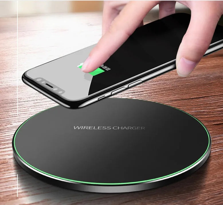 Black wireless charging pad for iPhone Samsung fast charging with copper coil 98mm