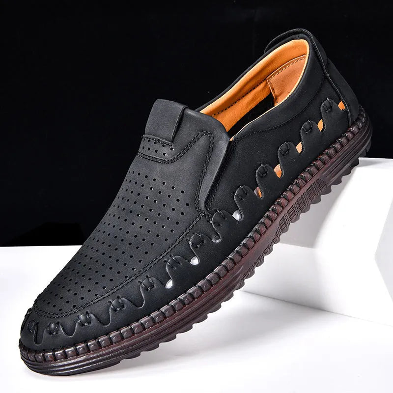 Men's brown slip-on casual shoes made of PU leather with a flat sole and round toe cap.