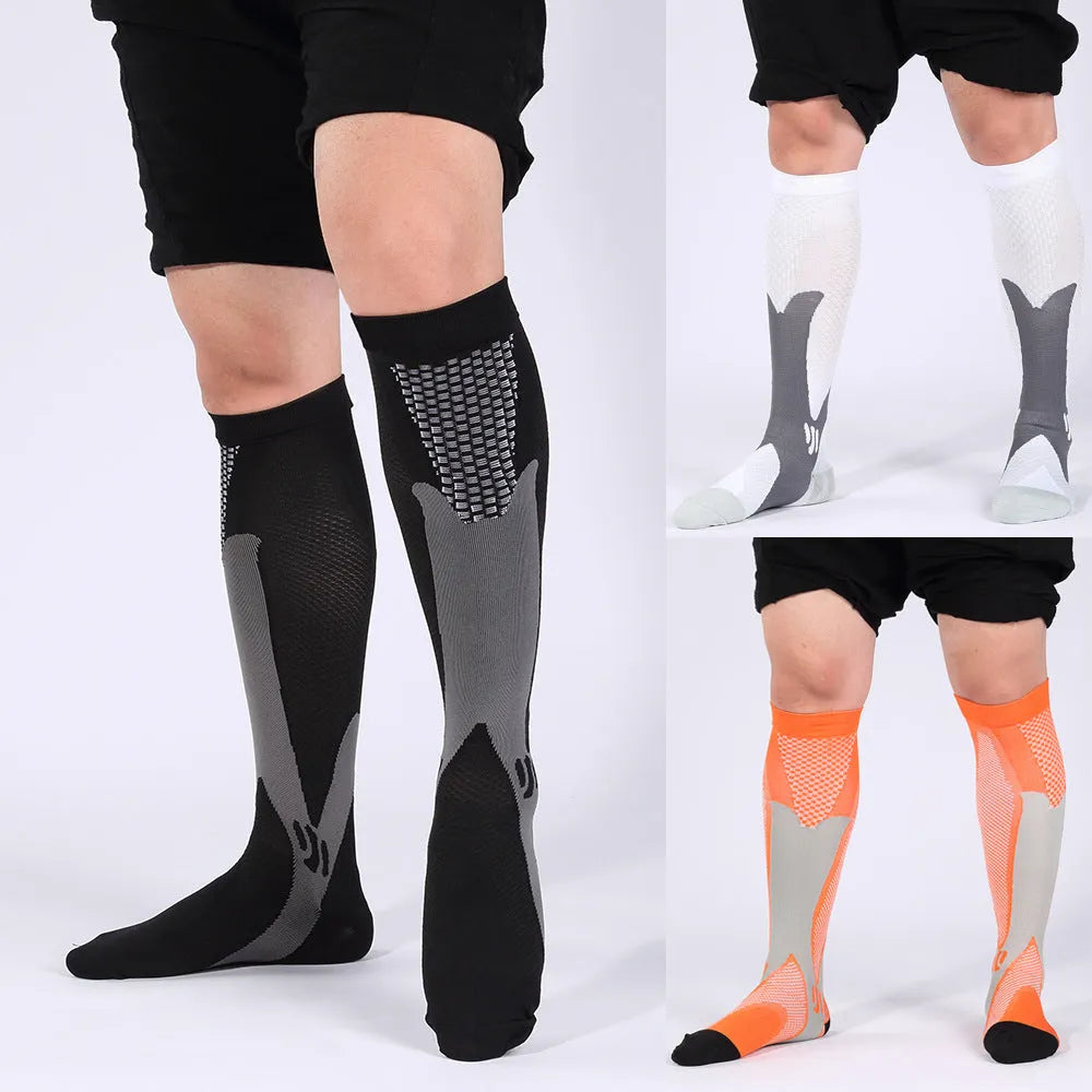 Outdoor sports compression socks in nylon for men and women, multiple colours including black, white, blue