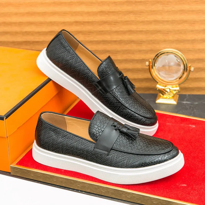 Men's black plus size casual leather shoes with fringed detail and round toe