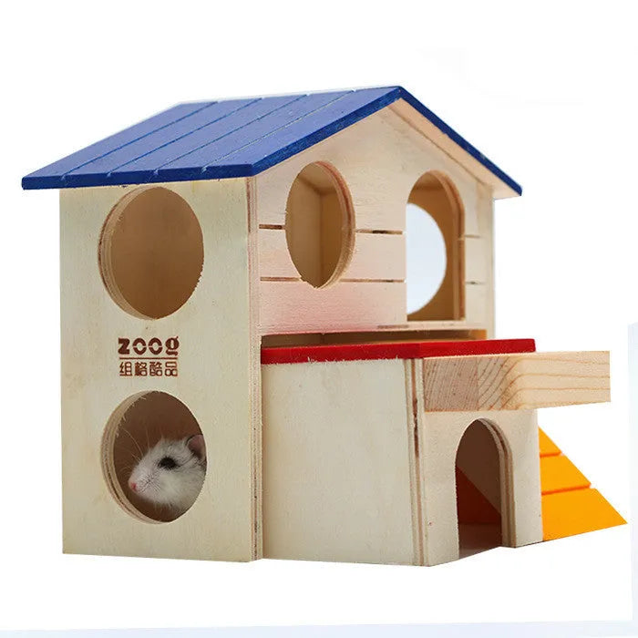 Blue-roofed wooden hamster villa toy measuring 17 cm wide for cage enrichment.