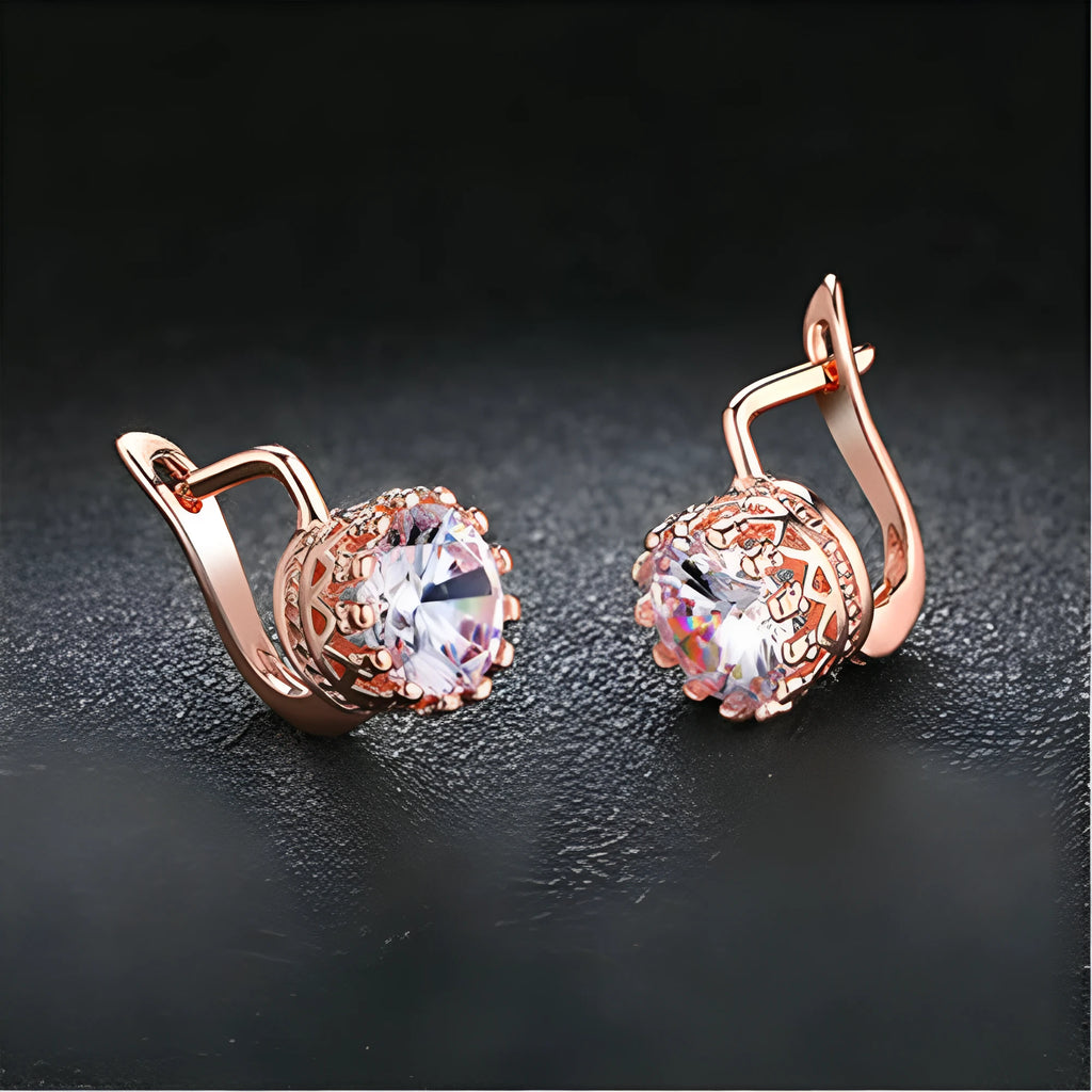 Korean retro style crown-shaped copper ear clips with white diamonds in rose gold or white gold colour.