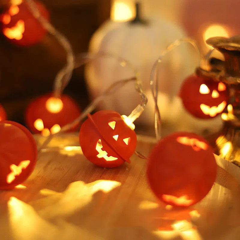 Halloween string lights with iron pumpkin and ghost pendants in warm white, 10 lights on 1.65m string