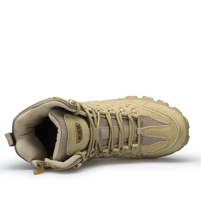 US Army Delta Tactical Boots for men in black and sand colours with a rubber sole.