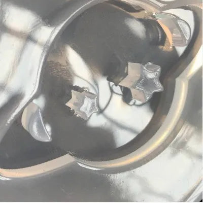 Circular planet silicone resin mould showing 6.5 cm diameter and full mirror surface pattern