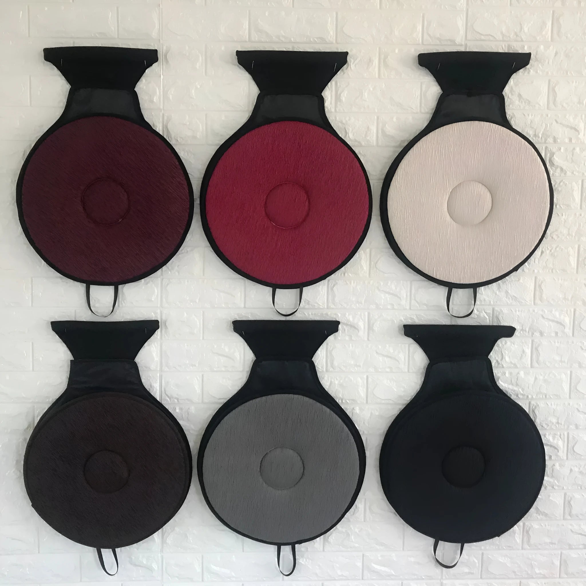 360 degree rotation cushion mat for chair with non-slip base in black, 40x40x3cm