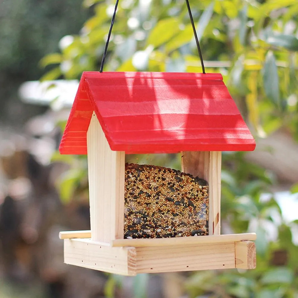 Suspended pine wood bird feeder with red roof and log texture measuring 205x165x210mm
