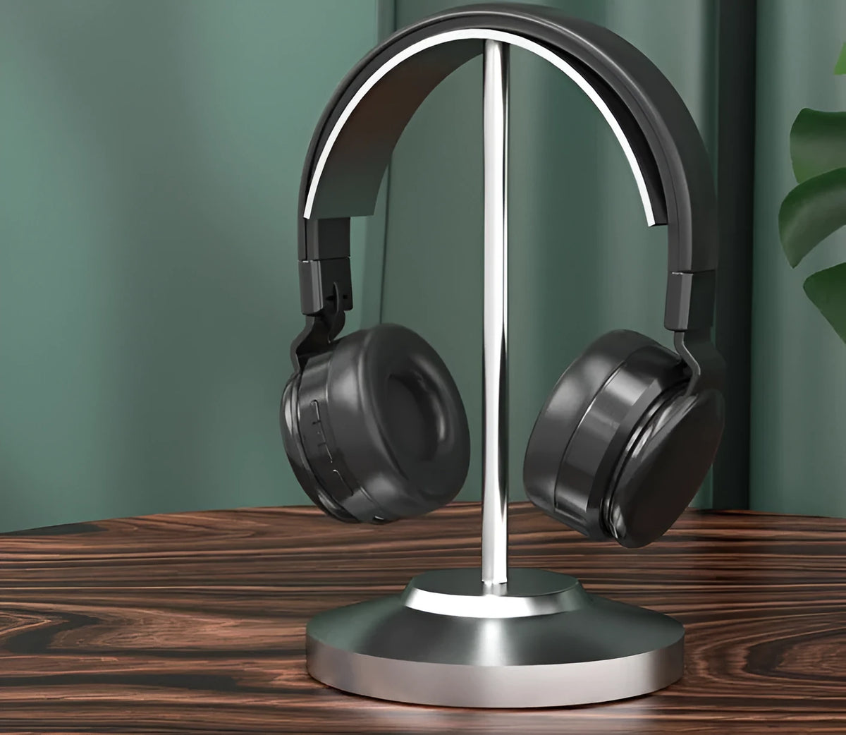 Black R10 wireless Bluetooth headset with Bluetooth 5.0 and 30 hour playtime