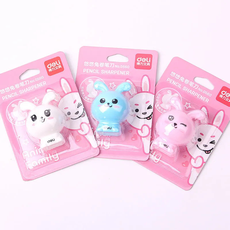 Mini cartoon pencil sharpener for children, manual small handheld sharpener, random design