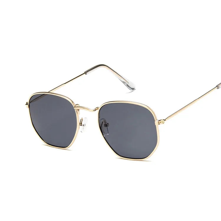 Metal polygonal sunglasses with AC lenses in retro style for unisex use