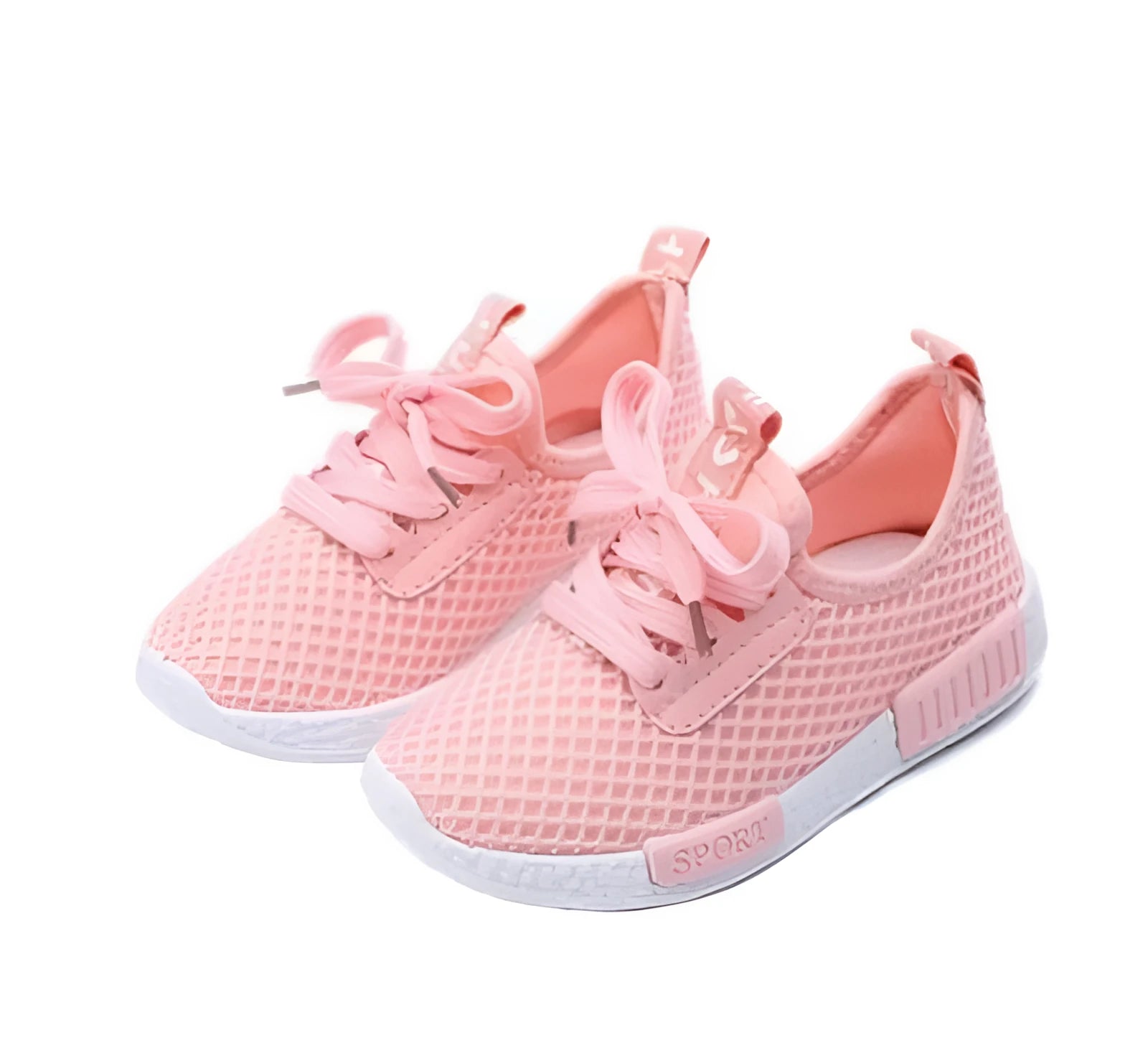 Mesh girls' primary school sneakers in white with rubber sole and front tie closure on a plain background