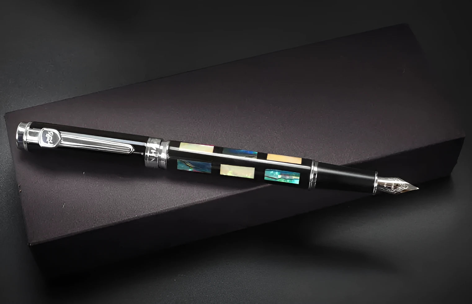 Metal ceramic colour lacquer pen with choice of rosewood, peach wood, plum blossom, or shell finish, showing three nib size options.