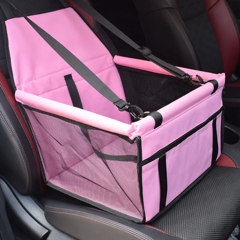 Pet car travel bag with safety strap showing dimensions and zipper pocket