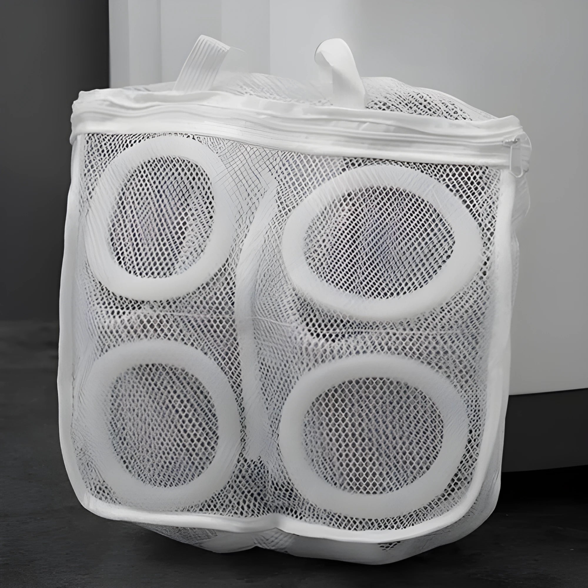 Shoe washing bag with mesh and foam padding for machine washing sneakers, blue colour