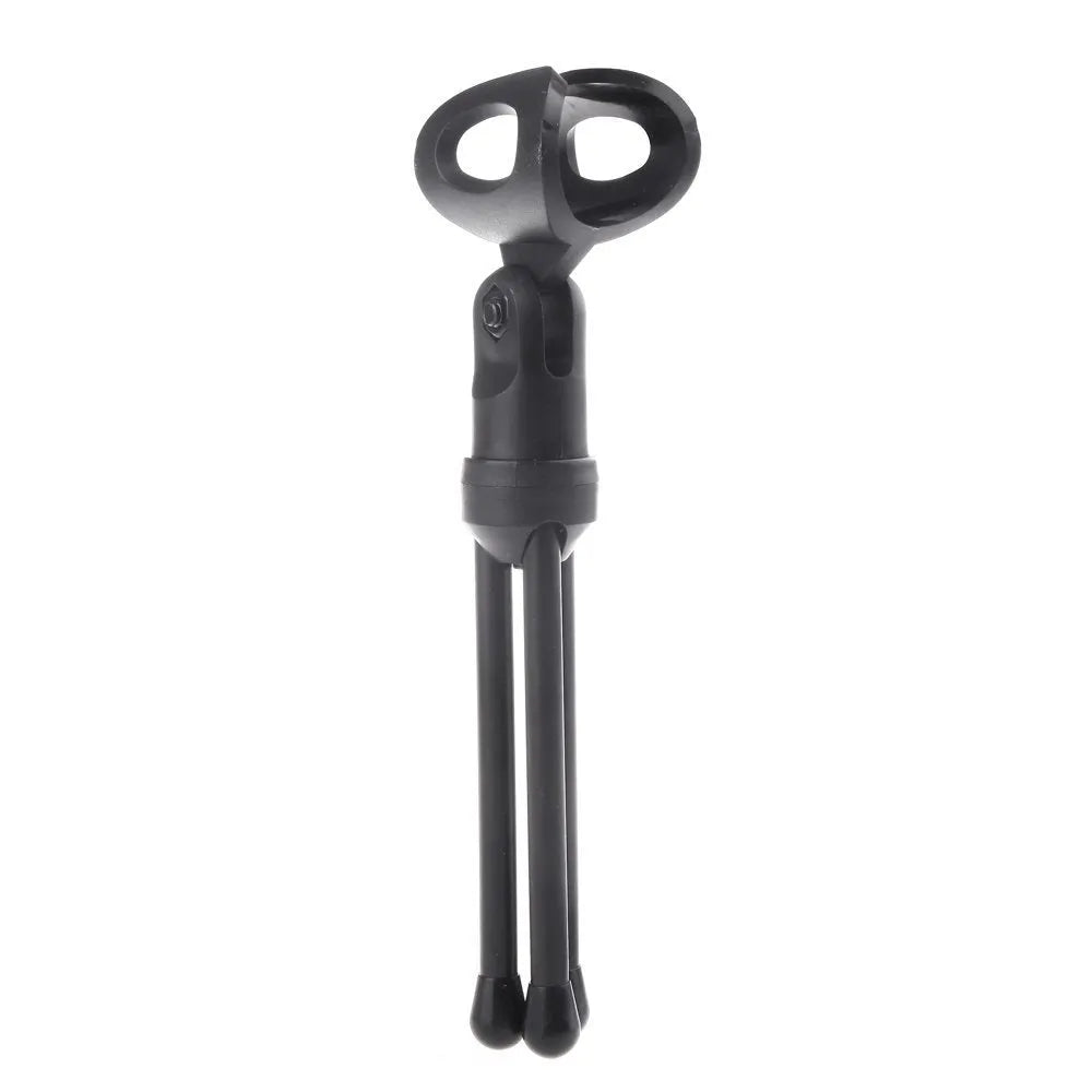 Black wired PC microphone with a metal clip on a 1.85 metre cable.