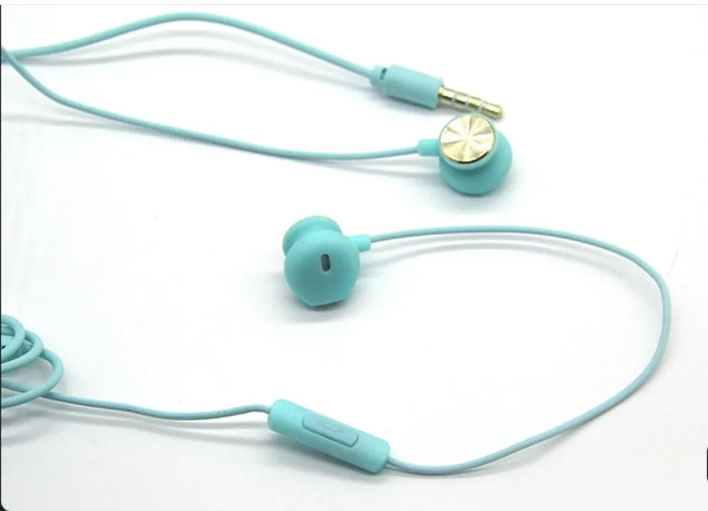 Wired in-ear karaoke earphones with 120cm cable in black white green and pink