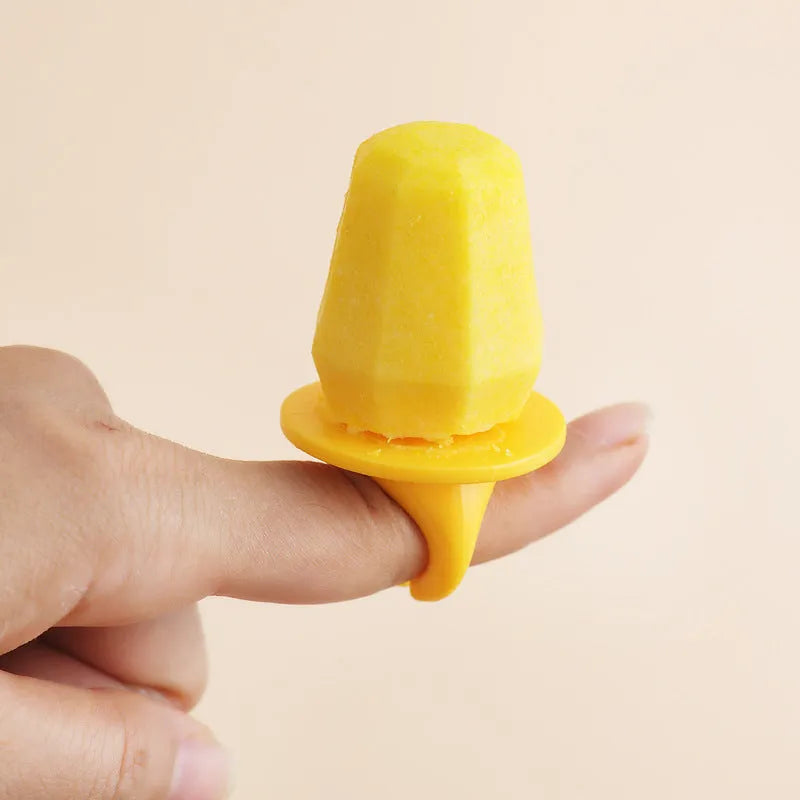 Plastic soft cartoon anti-dripping ice mould in brown honeycomb and navy blue rectangle shapes