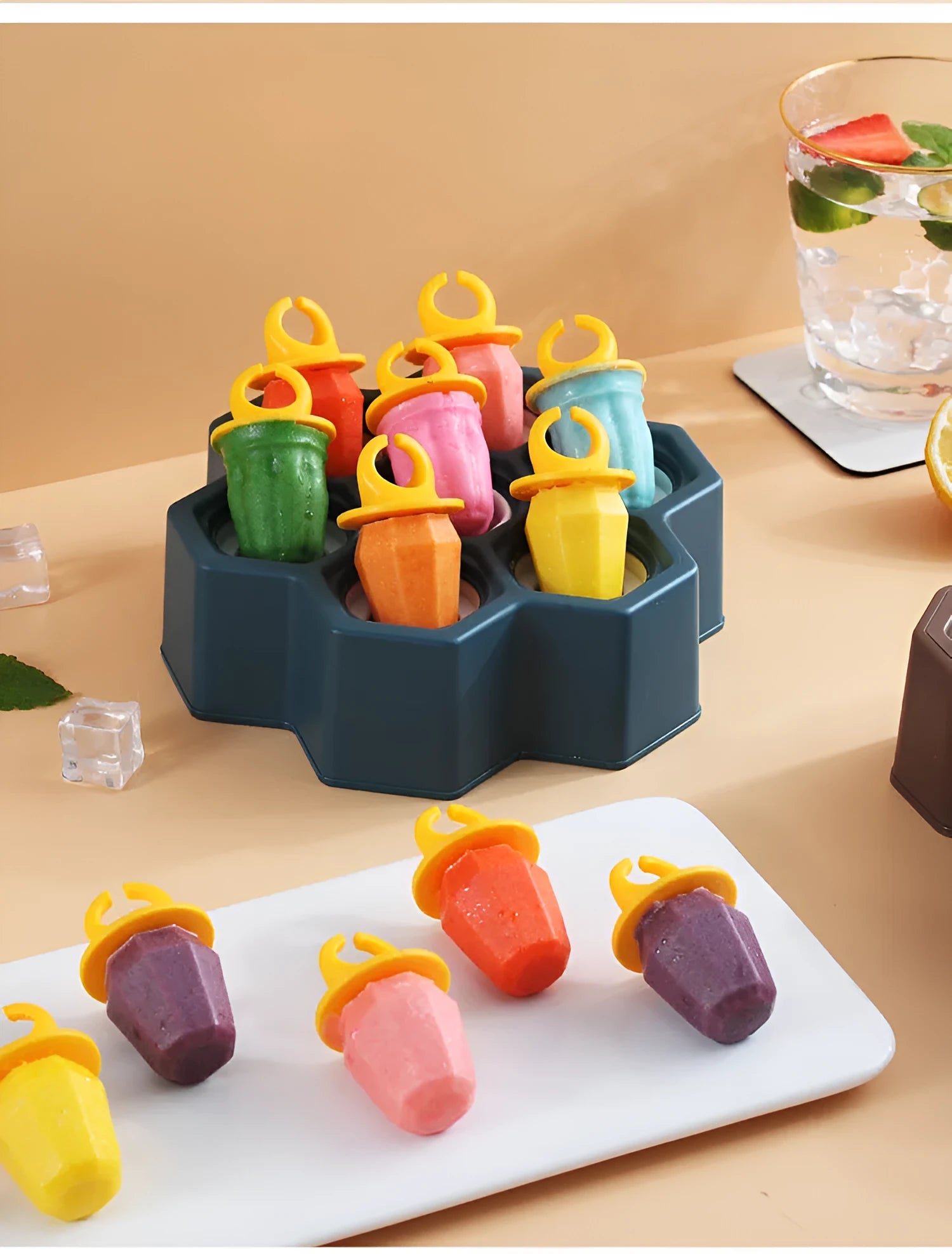Plastic soft cartoon anti-dripping ice mould in brown honeycomb and navy blue rectangle shapes