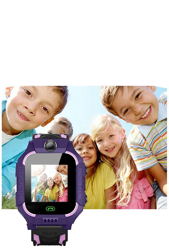 Z6 Q19 children's smart phone watch in green, purple, or red with a 1.44-inch touch screen.