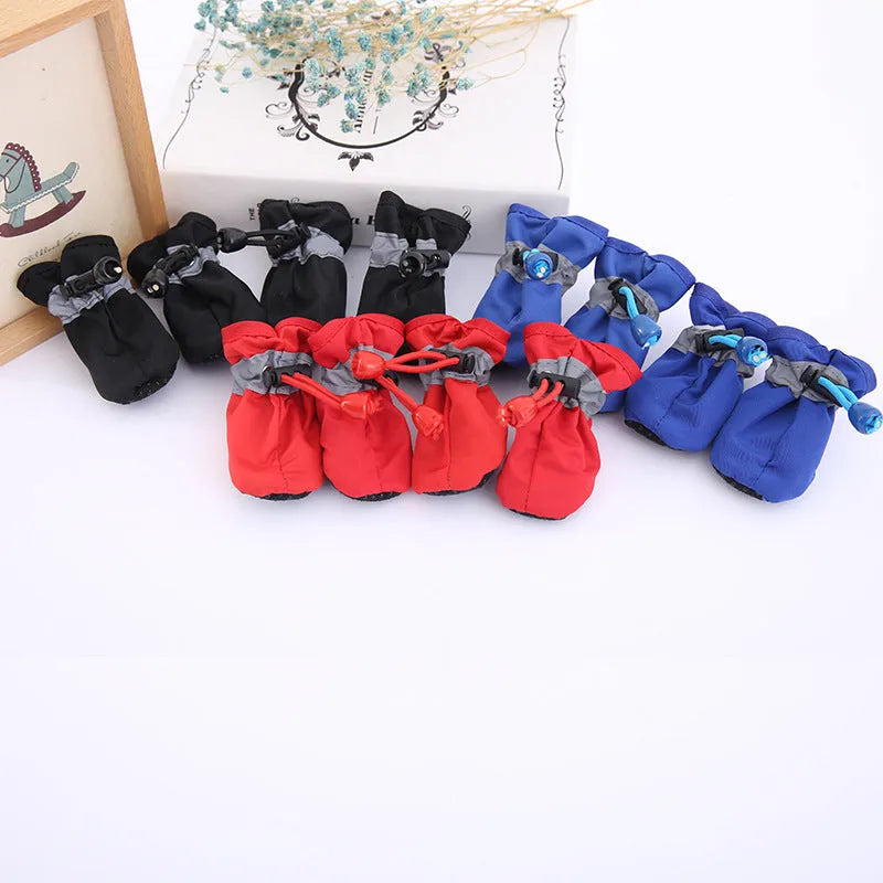 Blue non-slip pet shoe cover in nylon and cotton, available in sizes S to 4XL, with breathable and warm style options