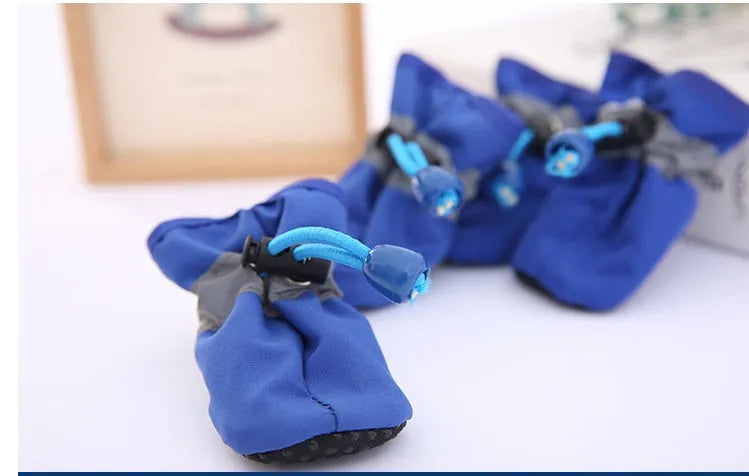 Blue non-slip pet shoe cover in nylon and cotton, available in sizes S to 4XL, with breathable and warm style options