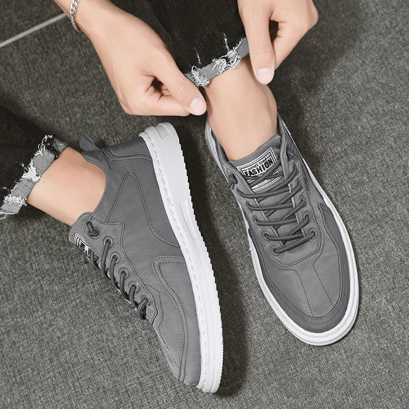 Men's lace-up platform canvas sneakers in green, black or grey with letter print, breathable mesh lining and rubber sole, sizes 39-44
