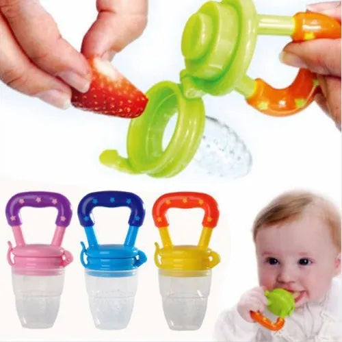 New baby silicone pacifier encapsulated food feeder in size M with blue silicone nipple
