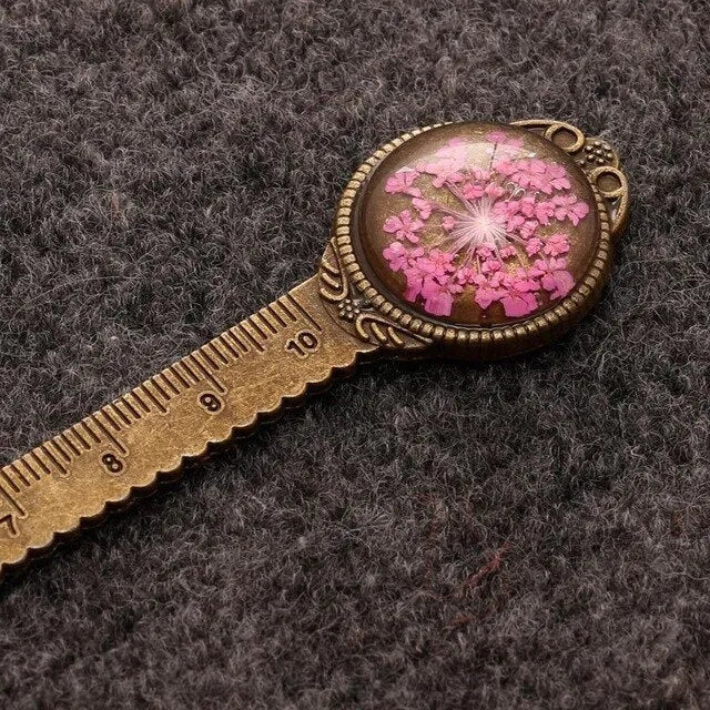 Handmade dried flower gypsophila ruler bookmark measuring 12cm with botanical designs