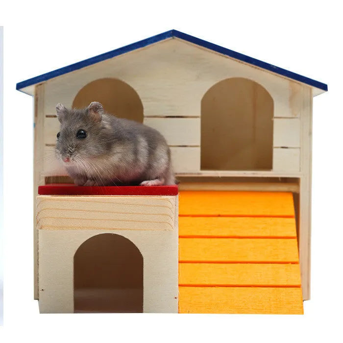 Blue-roofed wooden hamster villa toy measuring 17 cm wide for cage enrichment.